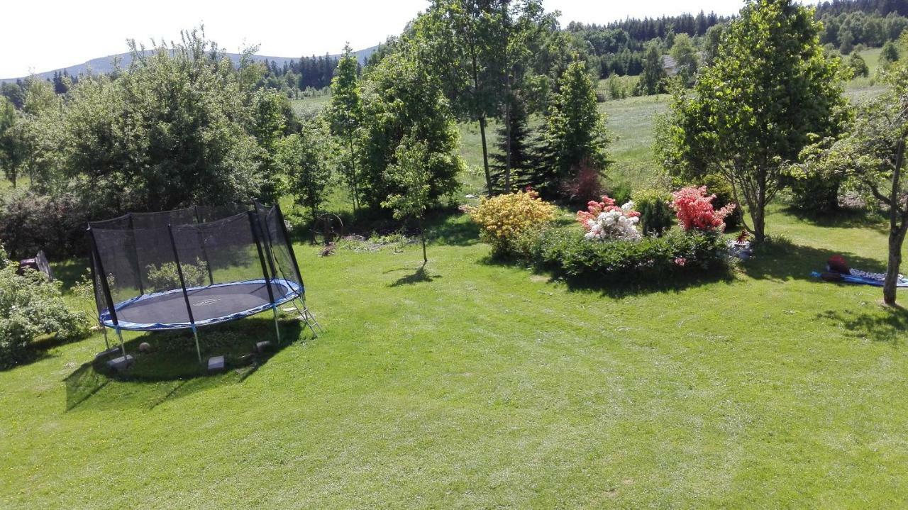 Pokoje Goscinne Przy Lesie Pobiedna Kültér fotó